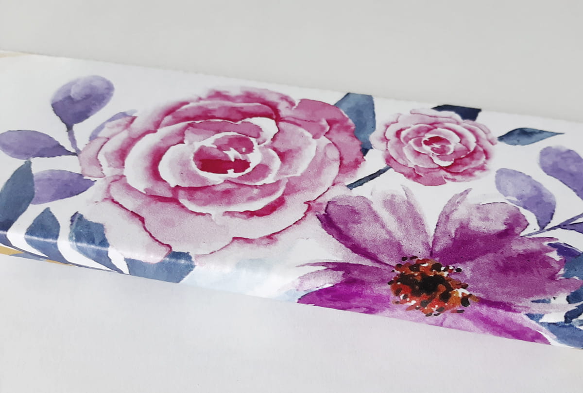 Photo frame for taking pictures FLOWERS - customisable writing