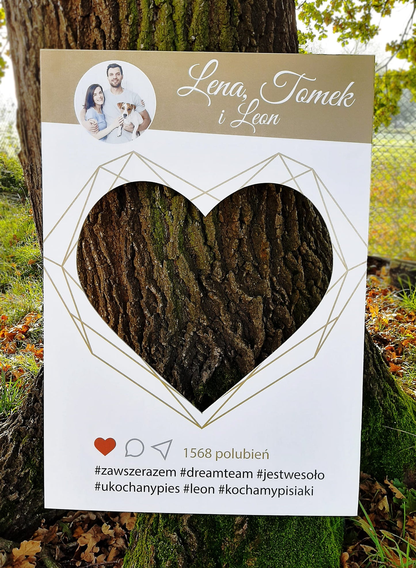 Photo frame heart Instagram for taking pictures